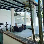 Room In Lodge - Tr-V1D Hostel Room Near Castillo San Felipe With Pool And Wifi